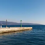 Klara كرك
